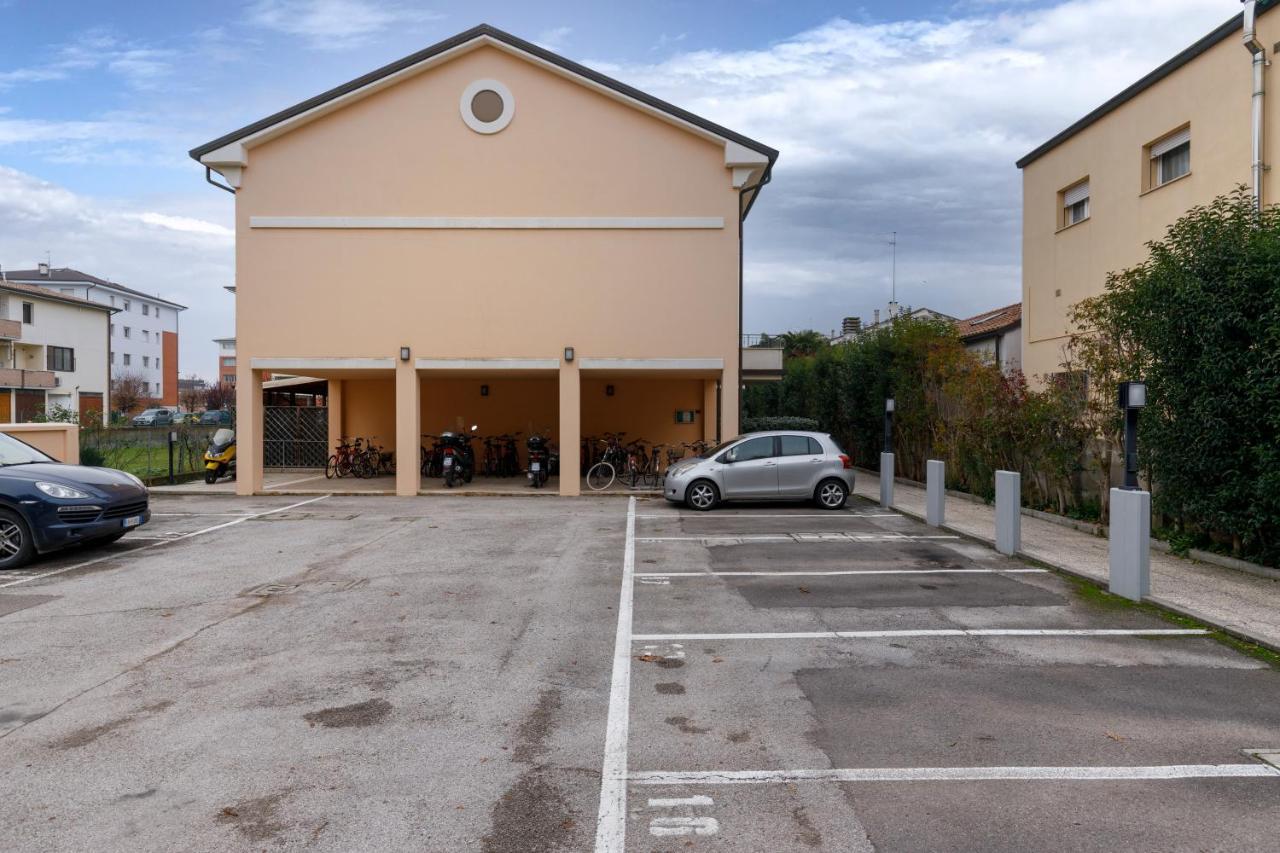Elly'S Home Parcheggio Privato Ravenna Eksteriør bilde